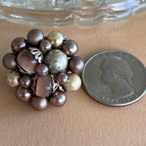 2 Pair Lot Vintage 1950's Japan Clip On Bead Earrings - Picture 8 of 9